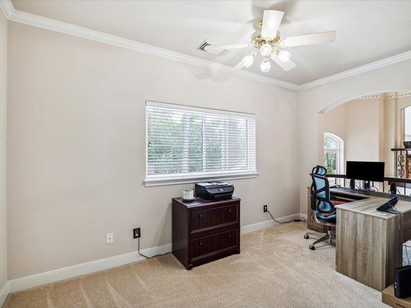 22 Greenway View Trail, Kingwood TX 77339