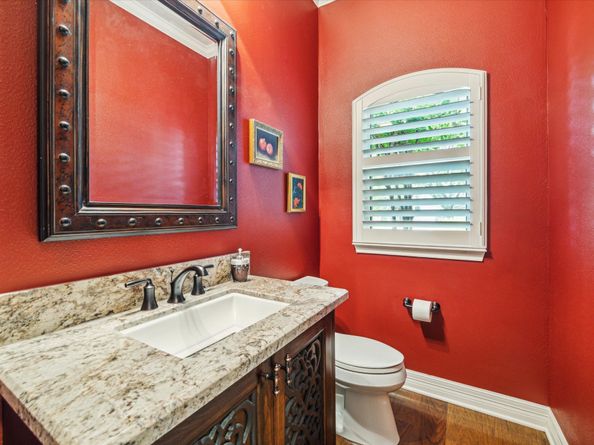 22 Greenway View Trail, Kingwood TX 77339