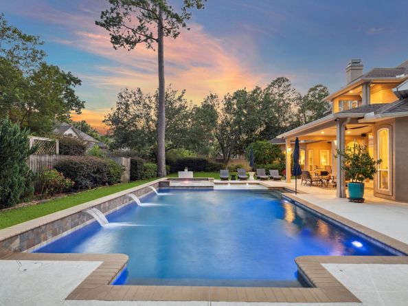 22 Greenway View Trail, Kingwood TX 77339