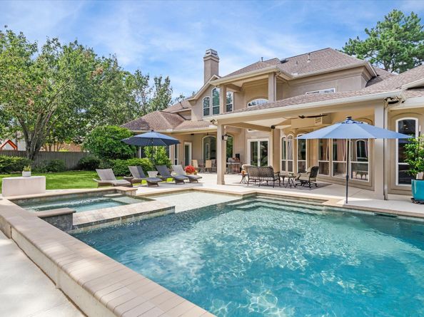 22 Greenway View Trail, Kingwood TX 77339