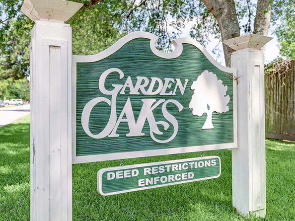 2223 Saxon Drive, Houston TX 77018