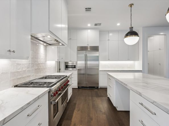 3011 Deal Street, Houston TX 77025