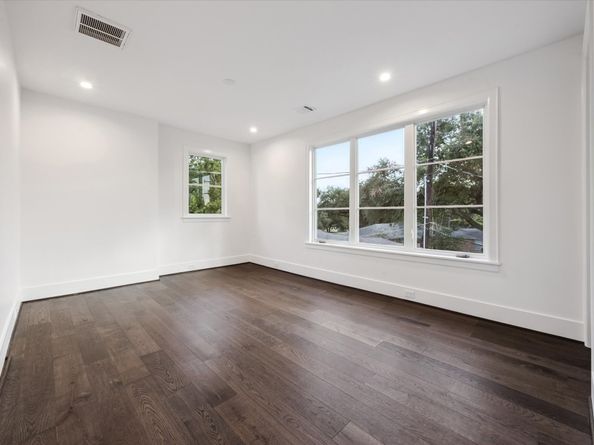 3011 Deal Street, Houston TX 77025