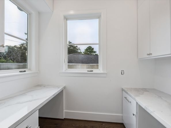 3011 Deal Street, Houston TX 77025