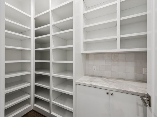 3011 Deal Street, Houston TX 77025