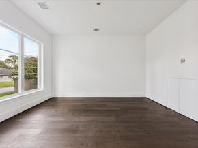 3011 Deal Street, Houston TX 77025