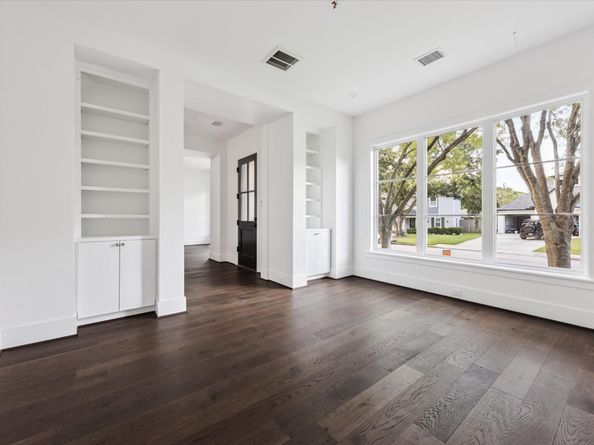 3011 Deal Street, Houston TX 77025