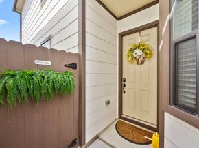 5907 Kiam Street B, Houston TX 77007