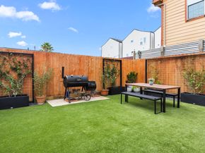 5907 Kiam Street B, Houston TX 77007