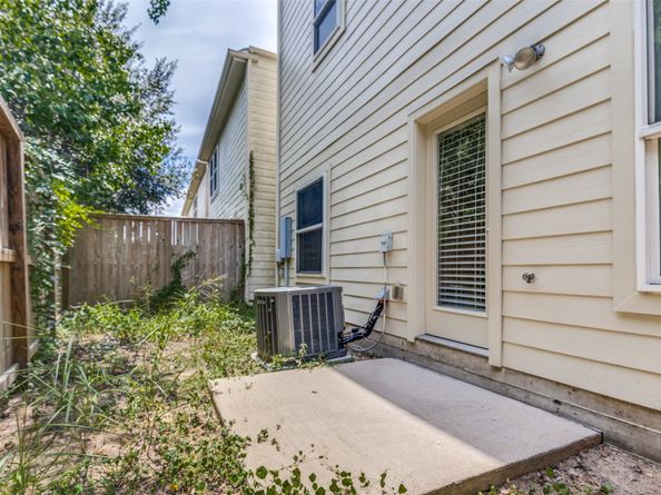 8775 Bryam, Houston TX 77061