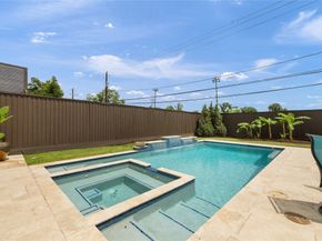 1123 Du Barry Lane, Houston TX 77018