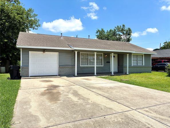 631 Roper Street, Houston TX 77034