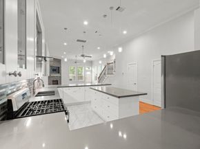 206 Burr Street A, Houston TX 77011
