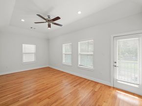 206 Burr Street A, Houston TX 77011