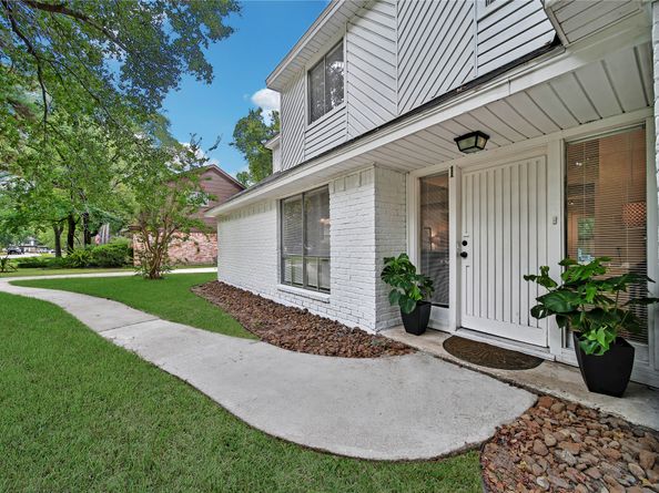 1 Marsh Millet Court, The Woodlands TX 77380