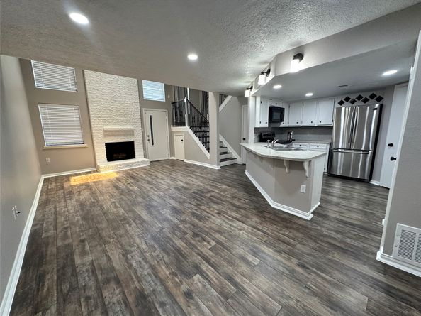 54 Evanston Street 5, Houston TX 77015