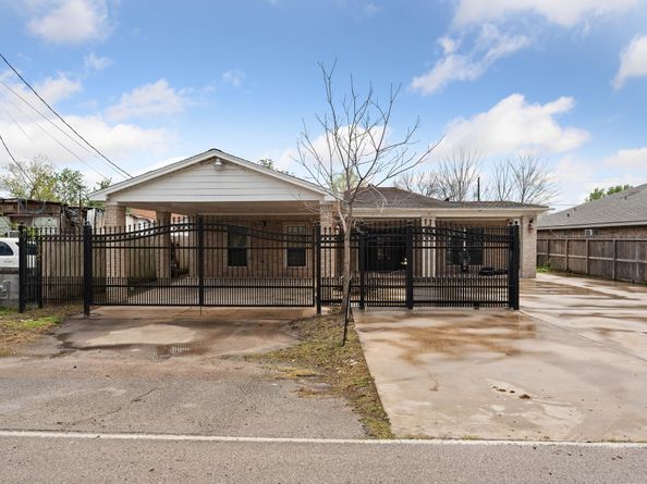 14022 Greenville Street, Houston TX 77015