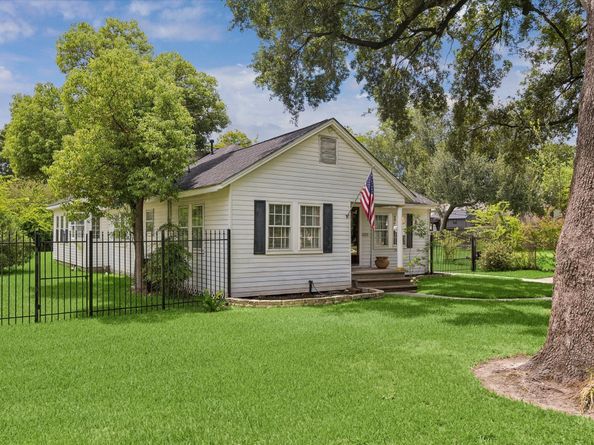 327 W 31st Street, Houston TX 77018