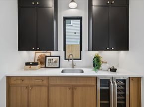 1214 Wakefield Drive, Houston TX 77018