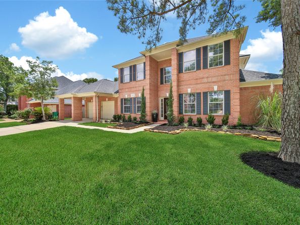 15927 Lake Loop Drive, Cypress TX 77433