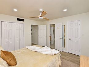 3224 Timmons Lane 112, Houston TX 77027