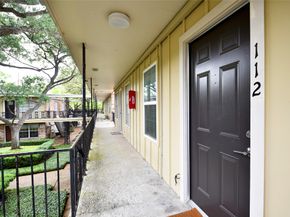 3224 Timmons Lane 112, Houston TX 77027