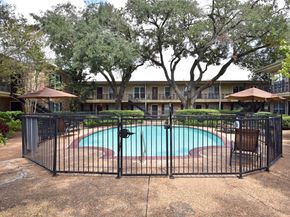 3224 Timmons Lane 112, Houston TX 77027