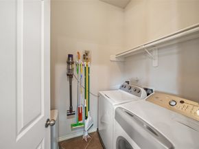 2613 Link Road, Houston TX 77009