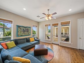 2613 Link Road, Houston TX 77009