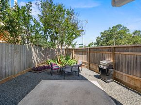 2613 Link Road, Houston TX 77009
