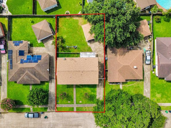 10602 Sagebriar Drive, Houston TX 77089