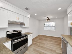 718 Land Grant Drive, Richmond TX 77406