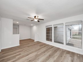 718 Land Grant Drive, Richmond TX 77406