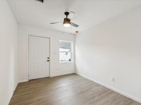 306 E 40th 1/2 Street, Houston TX 77018