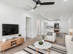 306 E 40th 1/2 Street, Houston TX 77018
