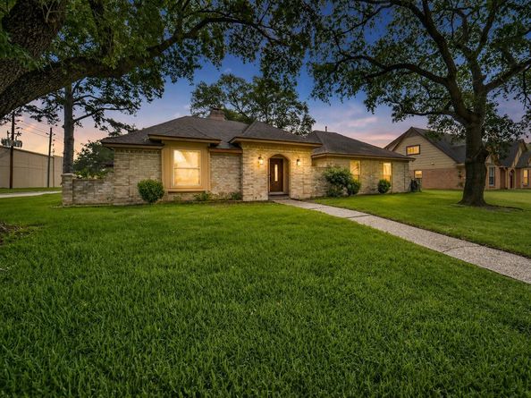 203 Leyden Court, Katy TX 77450