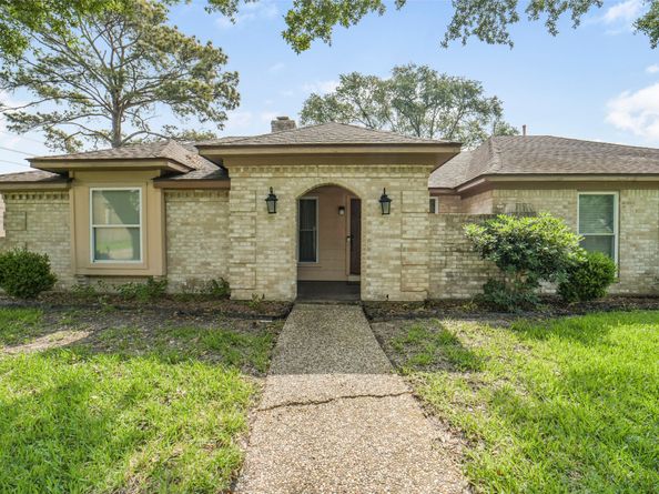 203 Leyden Court, Katy TX 77450