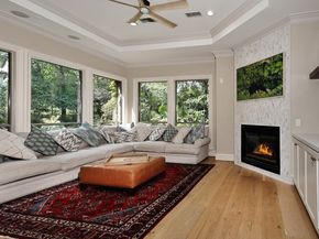 19 Hunnewell Way, The Woodlands TX 77382
