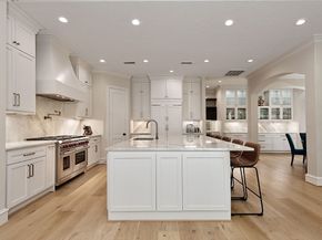 19 Hunnewell Way, The Woodlands TX 77382