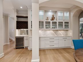19 Hunnewell Way, The Woodlands TX 77382