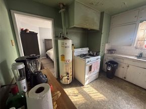 7434 Magnolia Street, Houston TX 77023