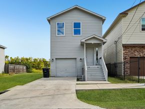 2206 Abernathy Street, Houston TX 77026
