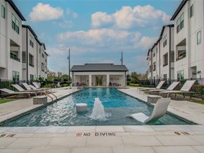 2810 Grand Fountains Drive B, Houston TX 77054