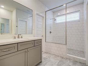 2810 Grand Fountains Drive B, Houston TX 77054