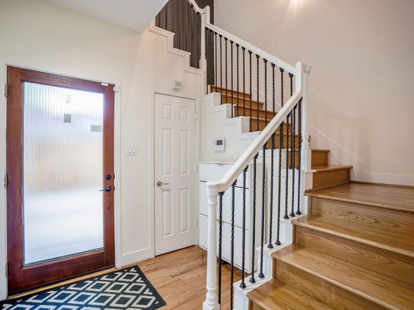 5841 Darling Street C, Houston TX 77007