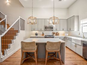 5841 Darling Street C, Houston TX 77007