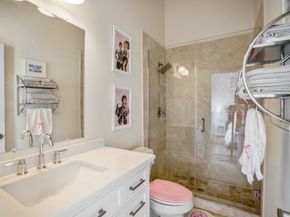 5841 Darling Street C, Houston TX 77007