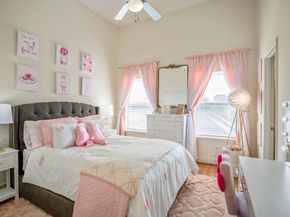 5841 Darling Street C, Houston TX 77007