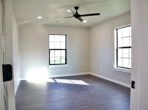 428 Van Molan Street, Houston TX 77022