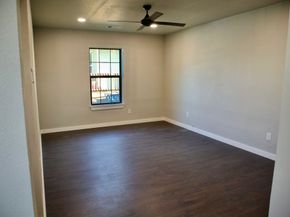 428 Van Molan Street, Houston TX 77022